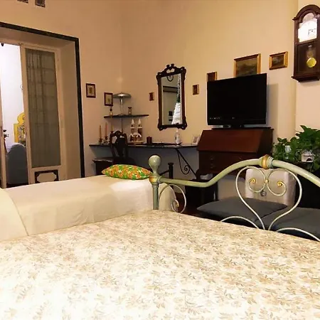 فندق مبيت وإفطار Piazza Cavour Guest House